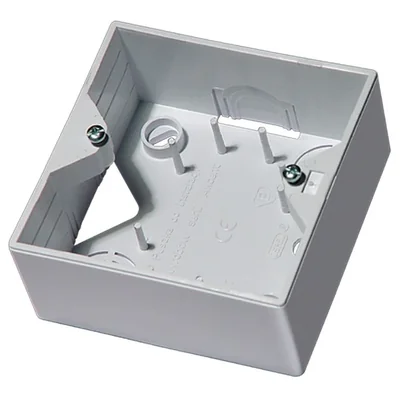 AKCENT Puszka instalacyjna uniwersalna biała