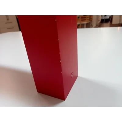 Baset Lampa ścienna ekspozycyjna czerwony mat