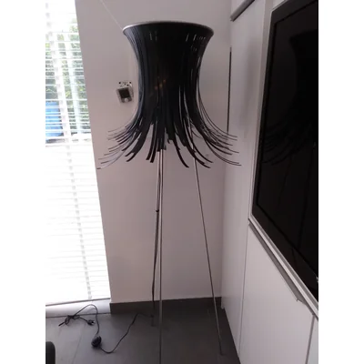 BETY Lampa stojąca E27 IP20 czarna