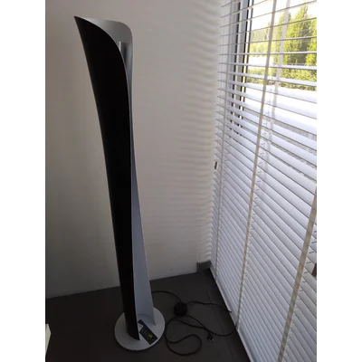 CADMO Lampa podłogowa ekspozycyjna czarna