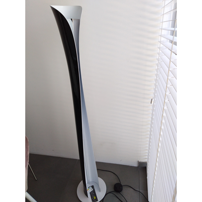 CADMO Lampa podłogowa ekspozycyjna czarna