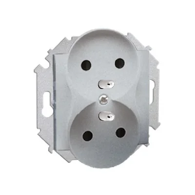 Gniazdo wtyczkowe podwóne z uziemieniem (moduł) z przesłonami torów prądowych 16A 230V aluminium (metalik)