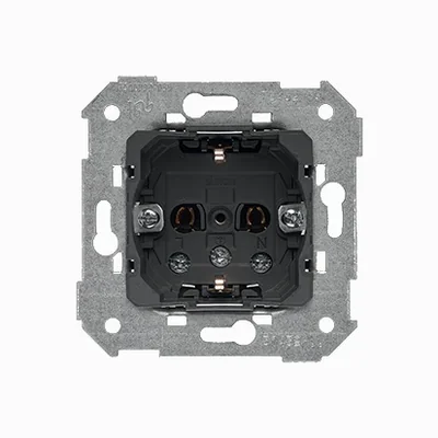 Gniazdo wtyczkowe z uziemieniem typu schuko szybkozłączki