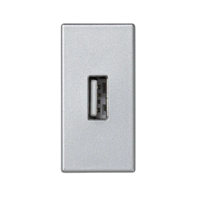 K45/2 Płytka multimedialna ze złączem USB typu A żeńskim 22,5x45mm aluminium