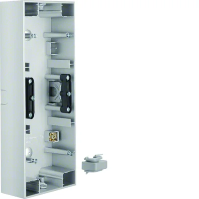 K.5 Puszka natynkowa trzykrotna pionowa aluminium