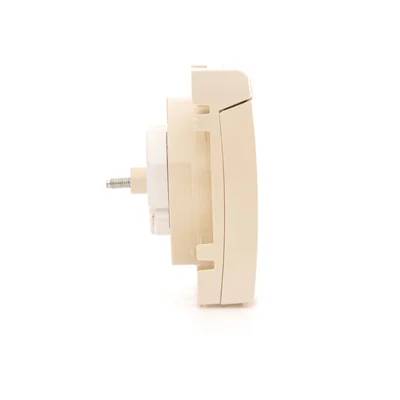 SIMON 54 Pokrywa gniazda do wersji IP44 z przesłonami kremowa z klapką kremową