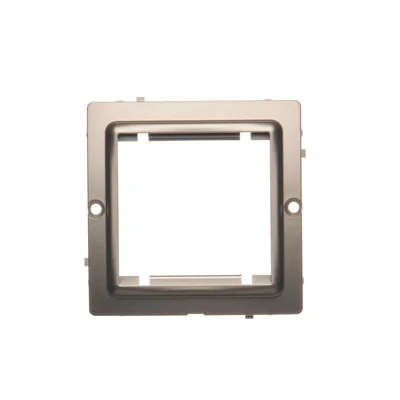 SIMON BASIC Adapter (przejściówka) na osprzęt standardu 45×45mm montaż na wkręty satynowy