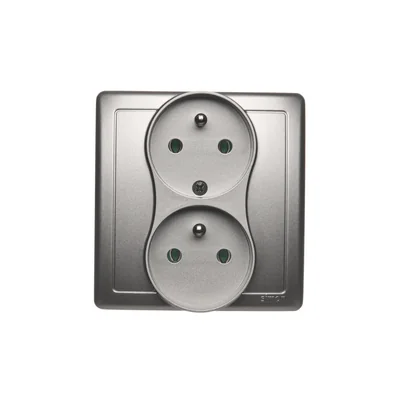 SIMON BASIC Gniazdo wtyczkowe podwójne z uziemieniem z funkcją niezmienności faz 16A 230V kompletne satynowe