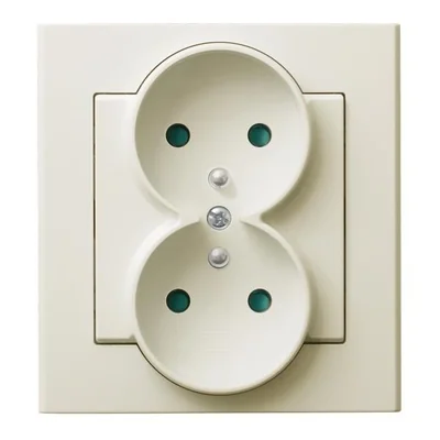 SONATA Gniazdo podwójne z uziemieniem z przesłonami torów prądowych écru