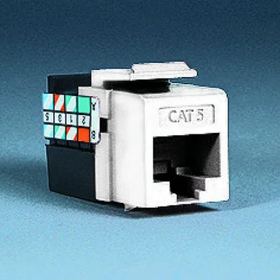 Wkład gniazda komputerowego RJ45 kat. 5e UTP Simon Connect