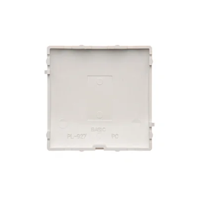 Zaślepka ramki - mocowanie na zatrzask do ramki, biała Do modułów wewnętrznych w ramkach wielokrotnych