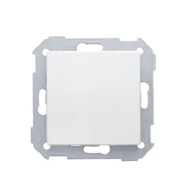 Zaślepka z mostkiem metalowym, biała